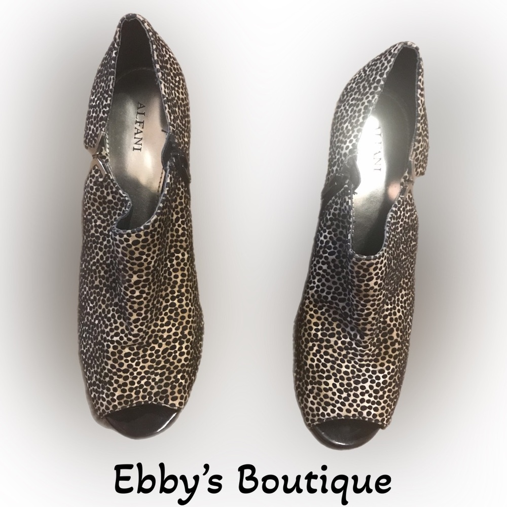 Women heels